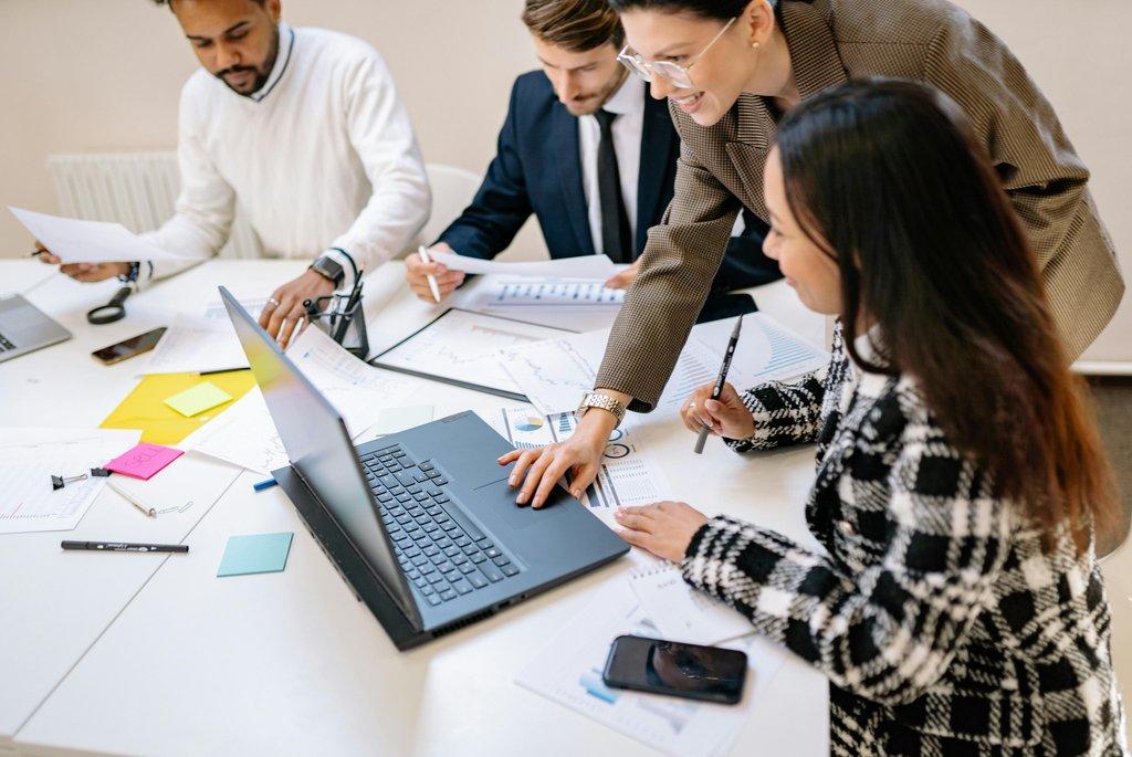 <h4>Team Extension & Managed Teams</h4>